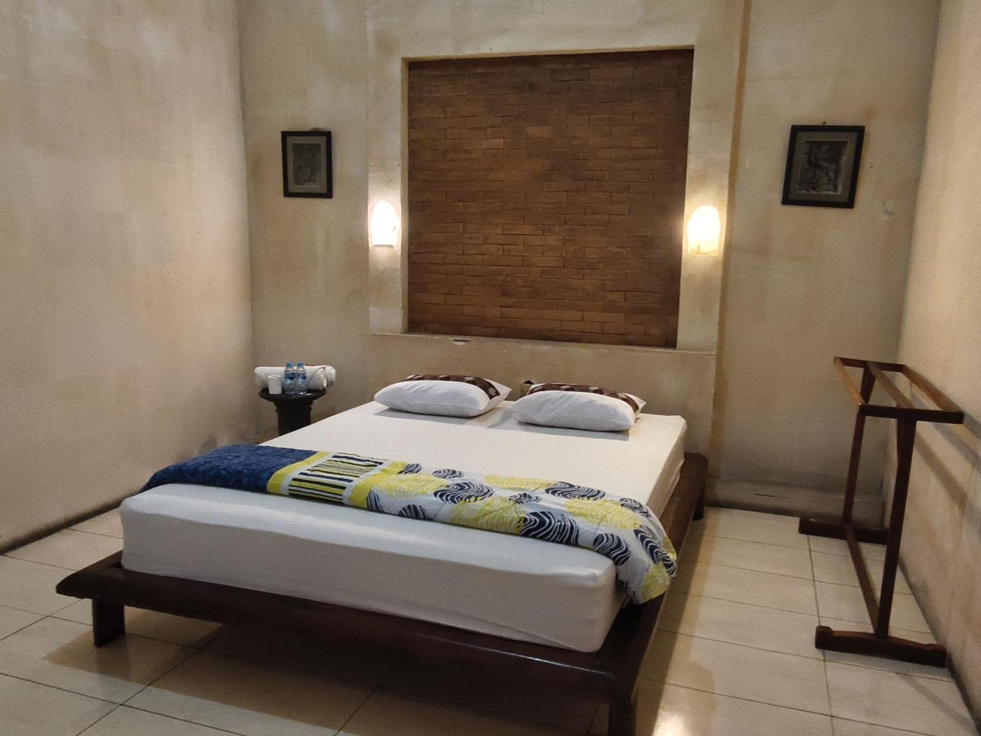 Lotus 2 Guest House Magelang Exterior foto